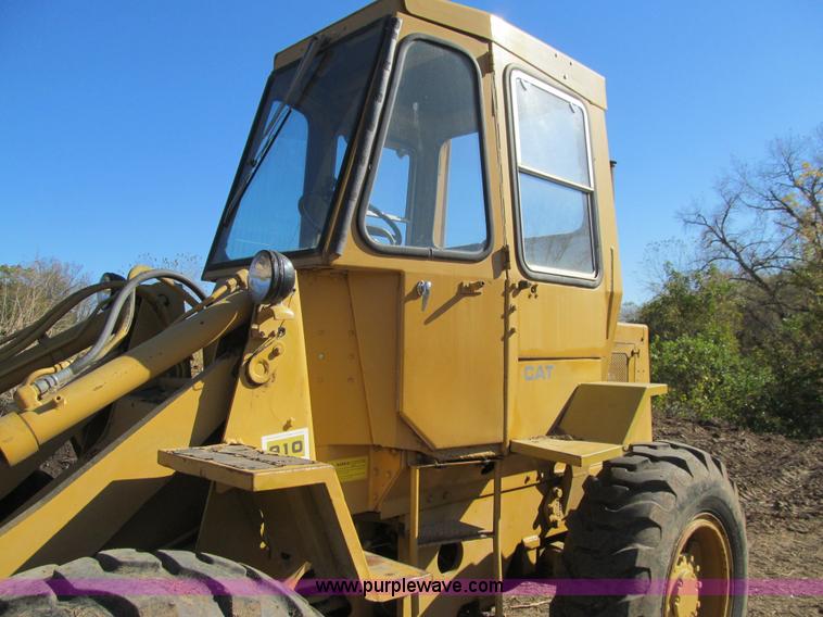 image for item K6385 1977 Caterpillar 910 wheel loader