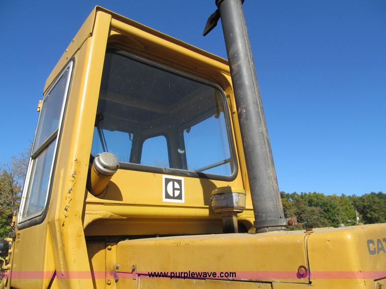 image for item K6385 1977 Caterpillar 910 wheel loader
