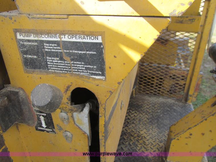 image for item K6386 1991 Vermeer T655 trencher