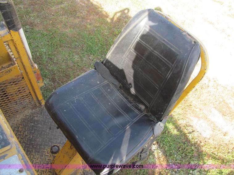 image for item K6386 1991 Vermeer T655 trencher