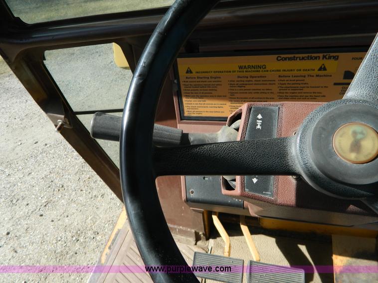 image for item K8218 1993 Case 580 Super K backhoe