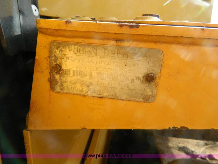 image for item K8221 2003 John Deere 750C Series II dozer