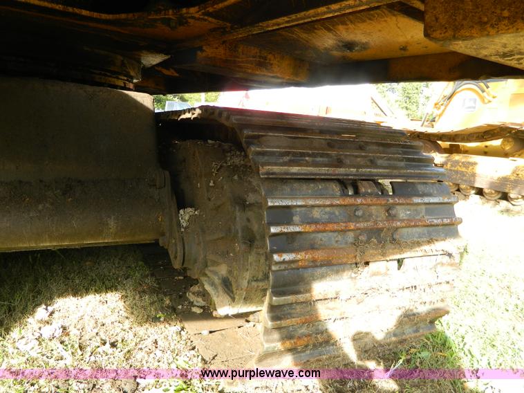 image for item K8222 1974 John Deere 690B excavator