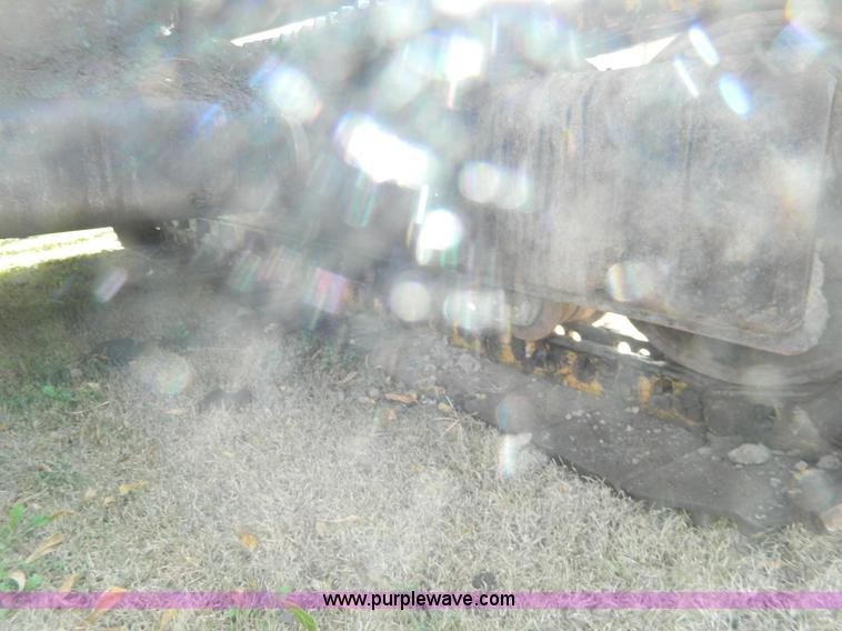 image for item K8222 1974 John Deere 690B excavator