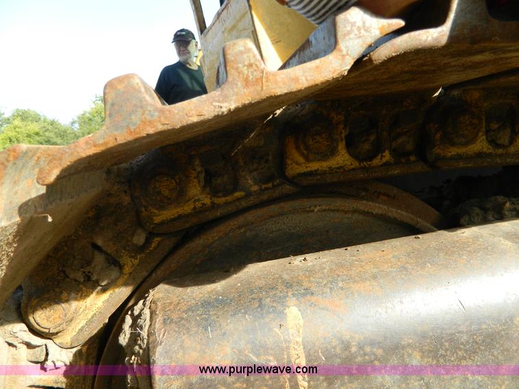 image for item K8222 1974 John Deere 690B excavator