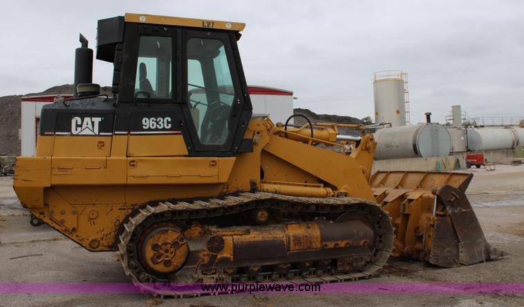image for item L2330 2002 Caterpillar 963C track loader