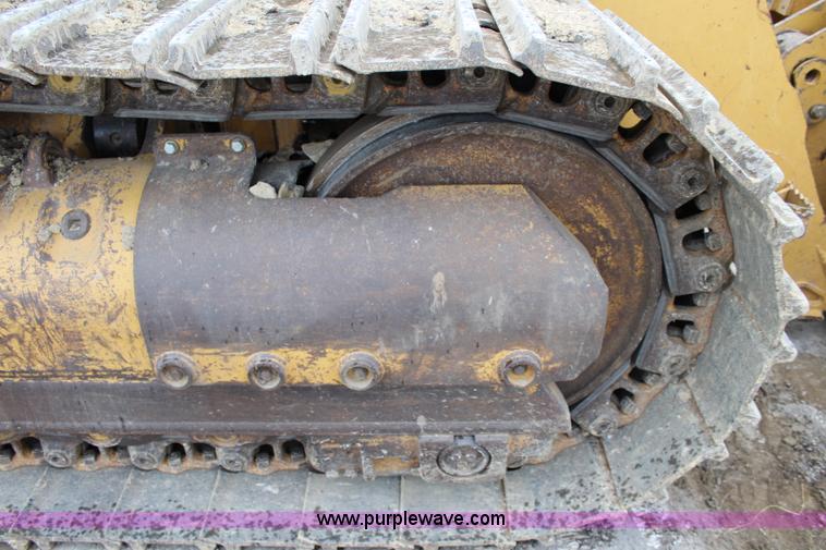 image for item L2330 2002 Caterpillar 963C track loader