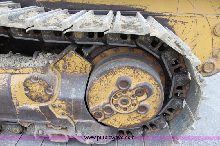 image for item L2330 2002 Caterpillar 963C track loader
