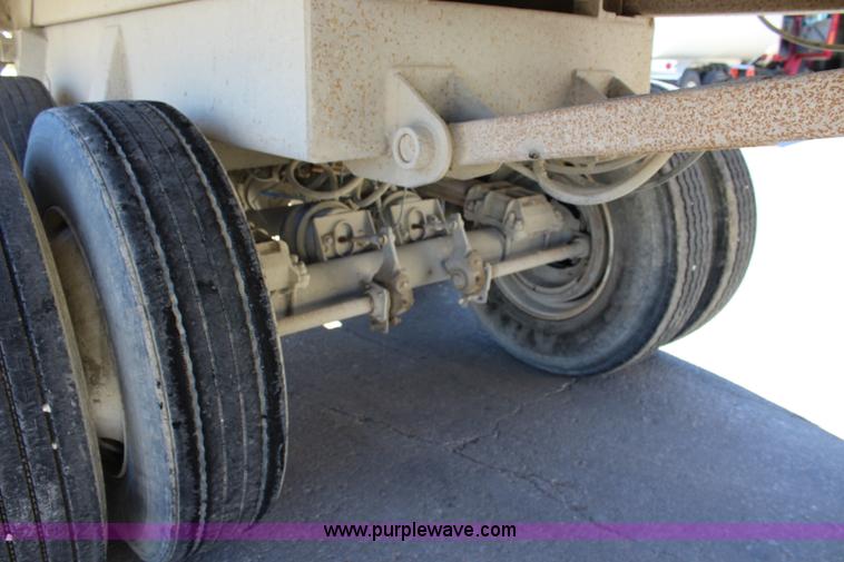 image for item L2356 1998 Hilbilt end dump trailer