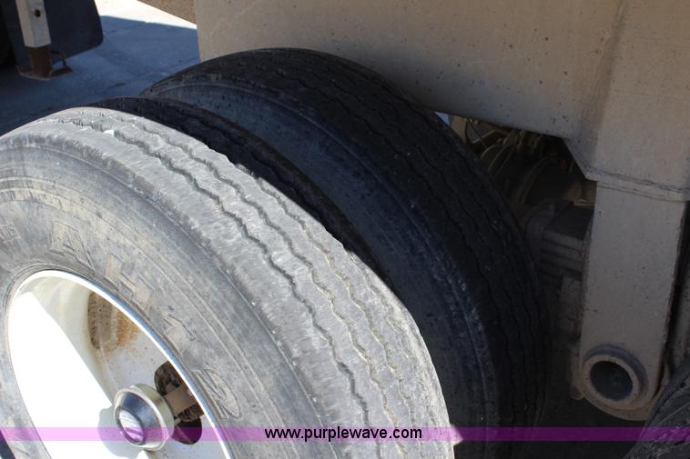 image for item L2356 1998 Hilbilt end dump trailer