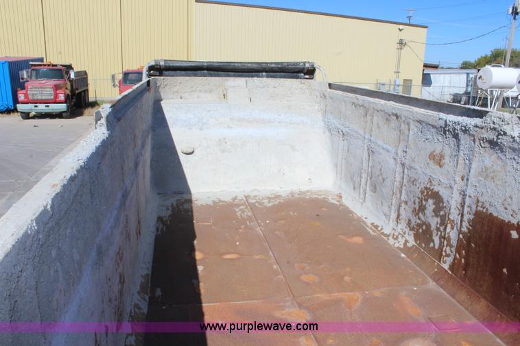 image for item L2356 1998 Hilbilt end dump trailer