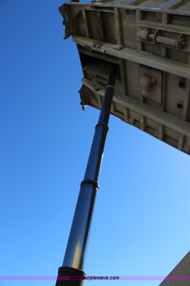 image for item L2356 1998 Hilbilt end dump trailer