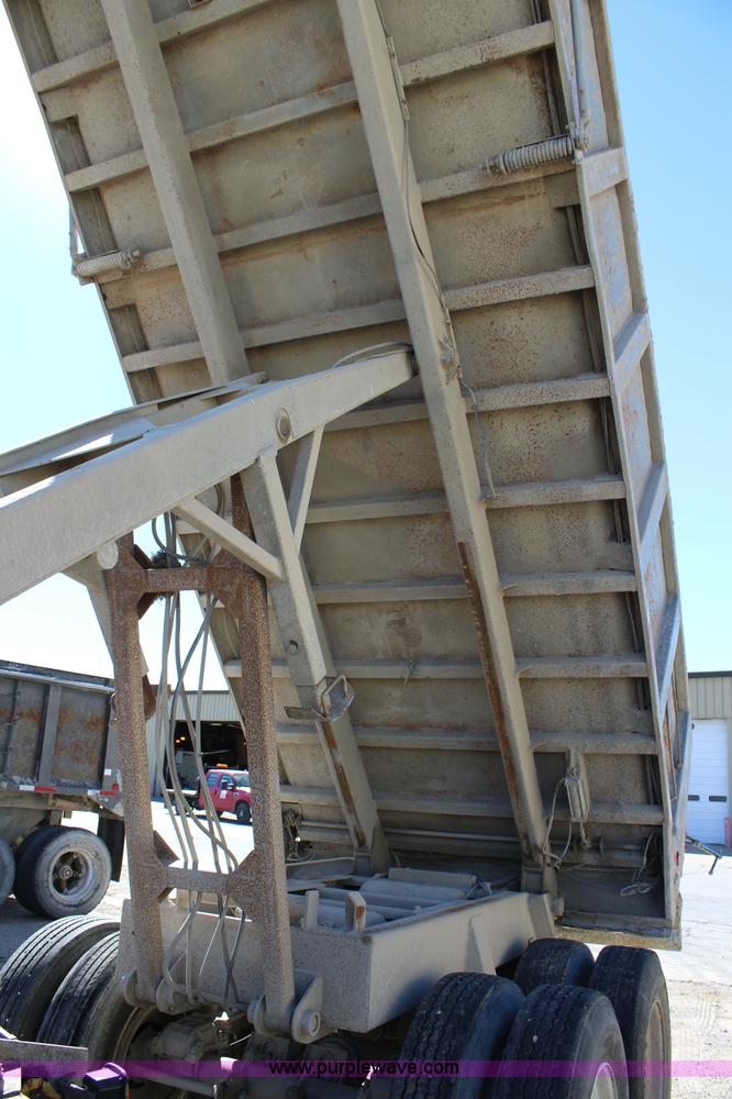 image for item L2356 1998 Hilbilt end dump trailer