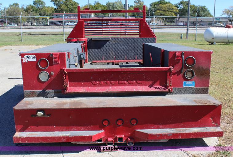 image for item L2464 2004 Caseco utility bed