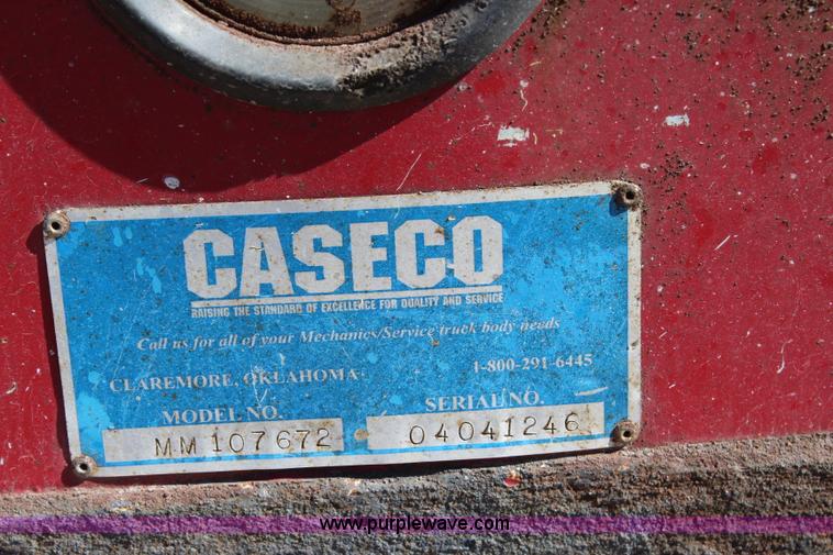 image for item L2464 2004 Caseco utility bed