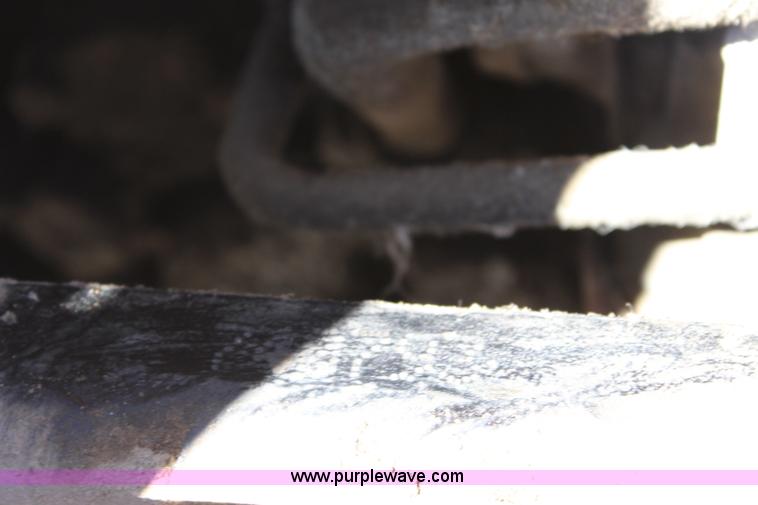 image for item L2466 1997 Kenworth T600 semi truck