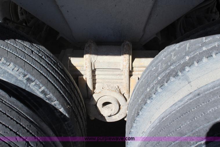 image for item L2467 1993 Hilbilt end dump trailer