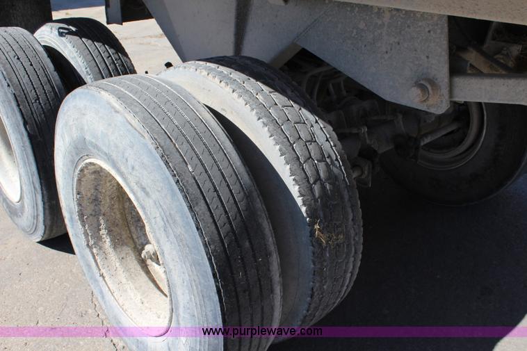 image for item L2467 1993 Hilbilt end dump trailer