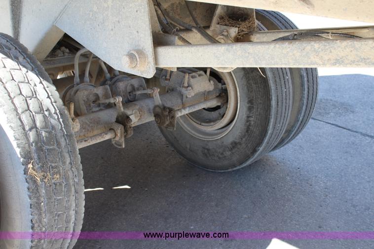 image for item L2467 1993 Hilbilt end dump trailer