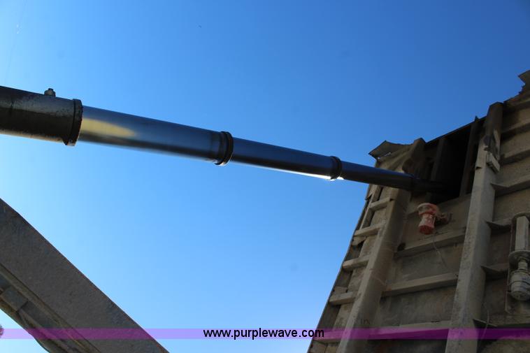 image for item L2467 1993 Hilbilt end dump trailer