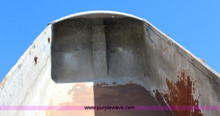 image for item L2467 1993 Hilbilt end dump trailer