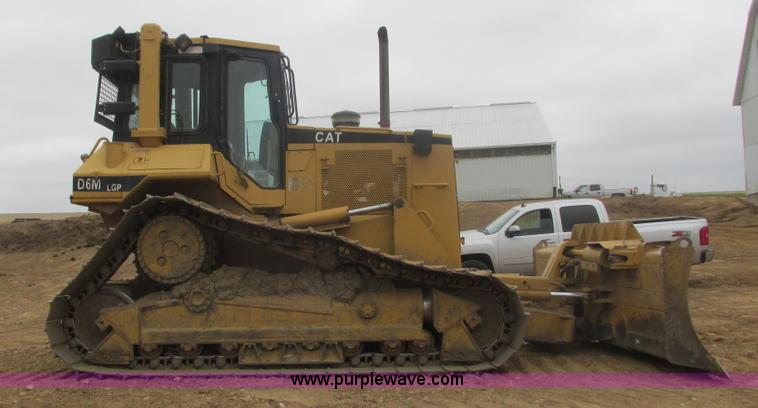 image for item L3855 2002 Caterpillar D6M LGP dozer