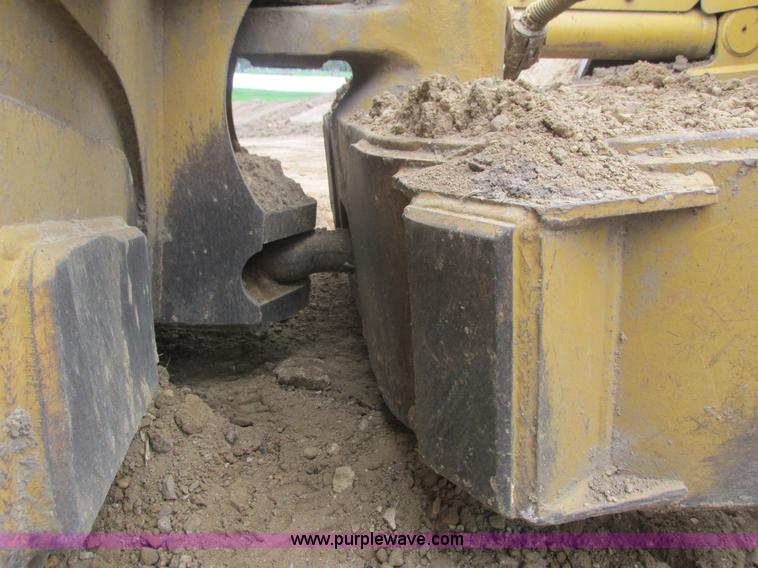 image for item L3855 2002 Caterpillar D6M LGP dozer