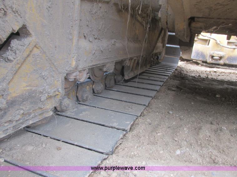 image for item L3855 2002 Caterpillar D6M LGP dozer