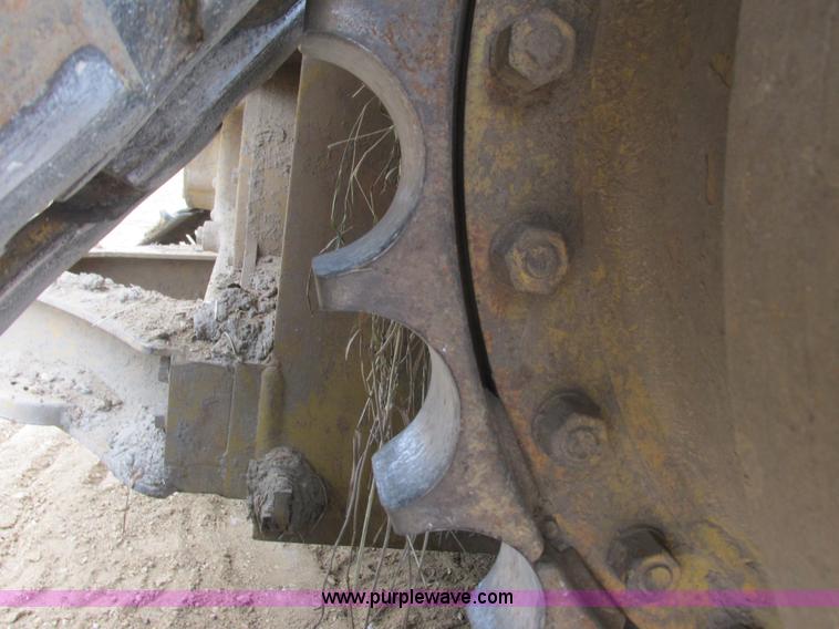 image for item L3855 2002 Caterpillar D6M LGP dozer