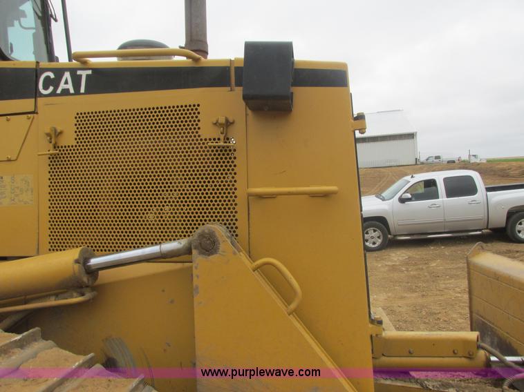 image for item L3855 2002 Caterpillar D6M LGP dozer