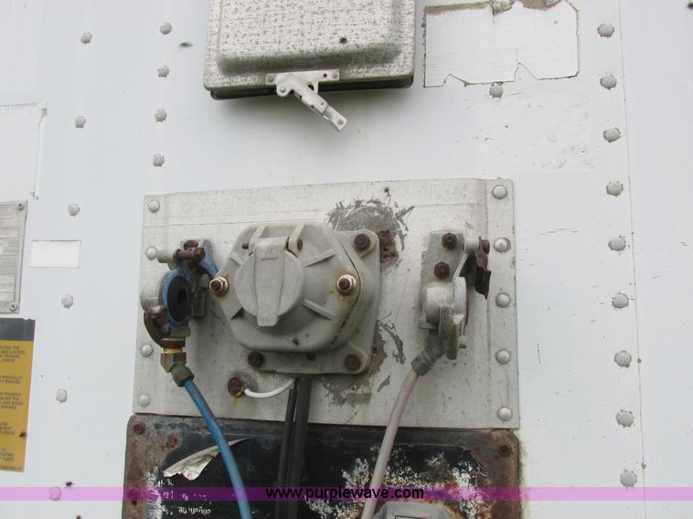 image for item L4106 1996 Stoughton dry van trailer