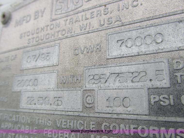 image for item L4106 1996 Stoughton dry van trailer