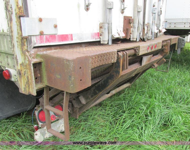 image for item L4106 1996 Stoughton dry van trailer