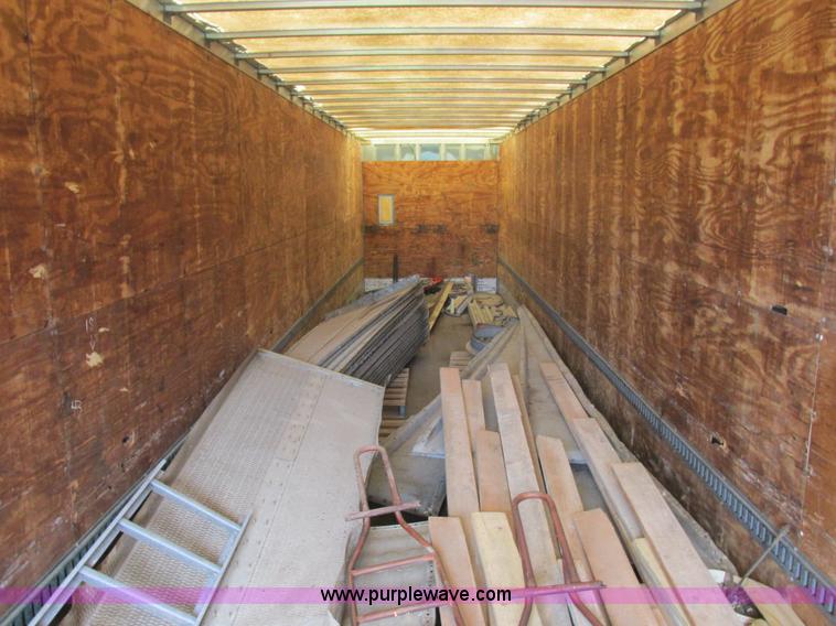 image for item L4106 1996 Stoughton dry van trailer