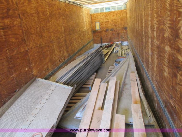 image for item L4106 1996 Stoughton dry van trailer