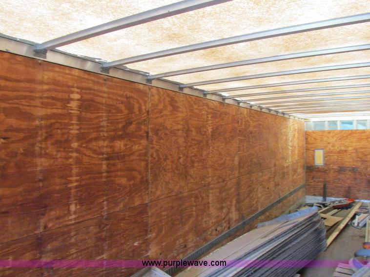 image for item L4106 1996 Stoughton dry van trailer