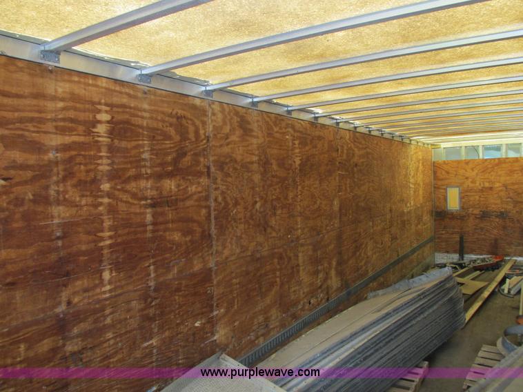 image for item L4106 1996 Stoughton dry van trailer