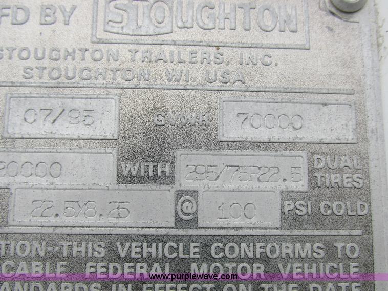 image for item L4106 1996 Stoughton dry van trailer