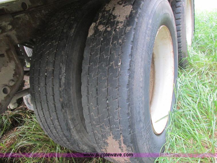 image for item L4107 1994 Great Dane dry van trailer