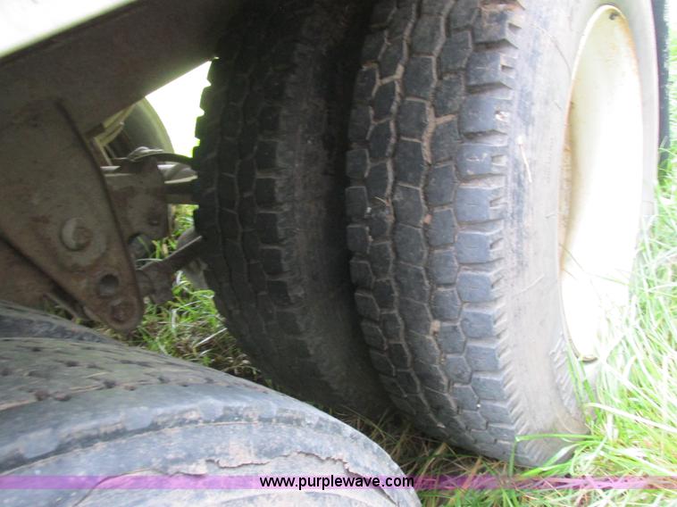 image for item L4107 1994 Great Dane dry van trailer