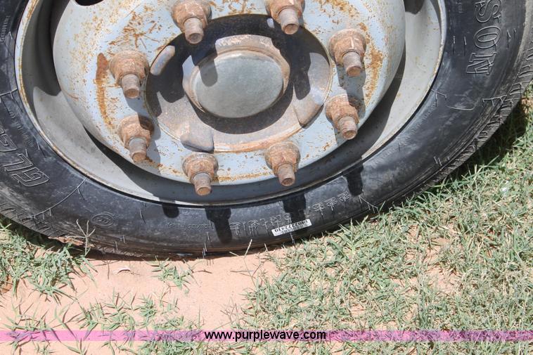 image for item L4261 2007 Chevrolet C4500 service truck