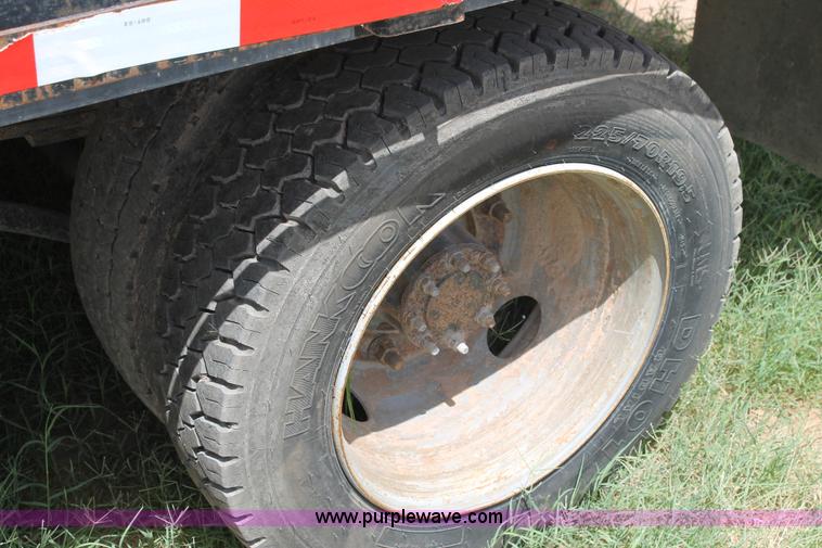 image for item L4261 2007 Chevrolet C4500 service truck