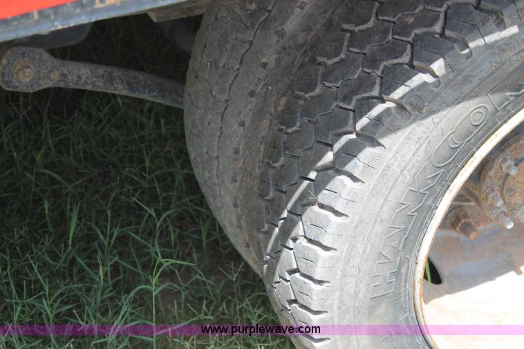 image for item L4261 2007 Chevrolet C4500 service truck