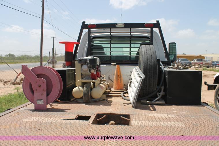 image for item L4261 2007 Chevrolet C4500 service truck