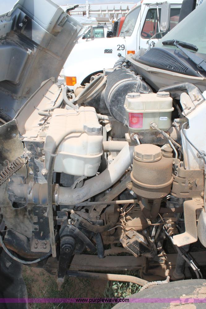 image for item L4261 2007 Chevrolet C4500 service truck