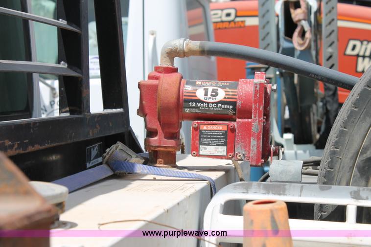 image for item L4261 2007 Chevrolet C4500 service truck