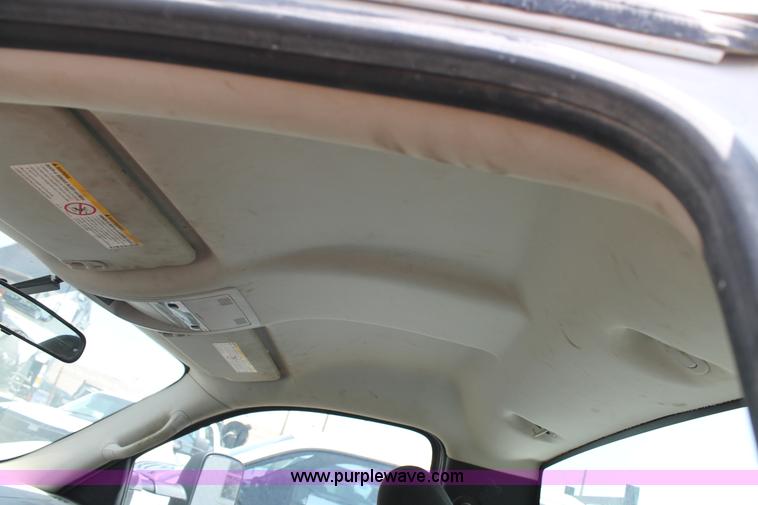 image for item L4295 2010 GMC Sierra 2500HD utility truck