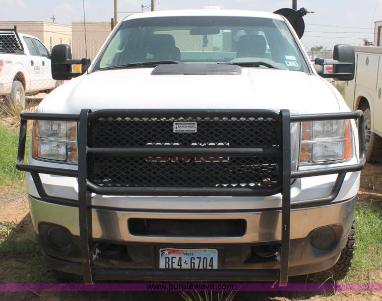 image for item L4298 2011 GMC Sierra 2500HD Ext. Cab utility truck