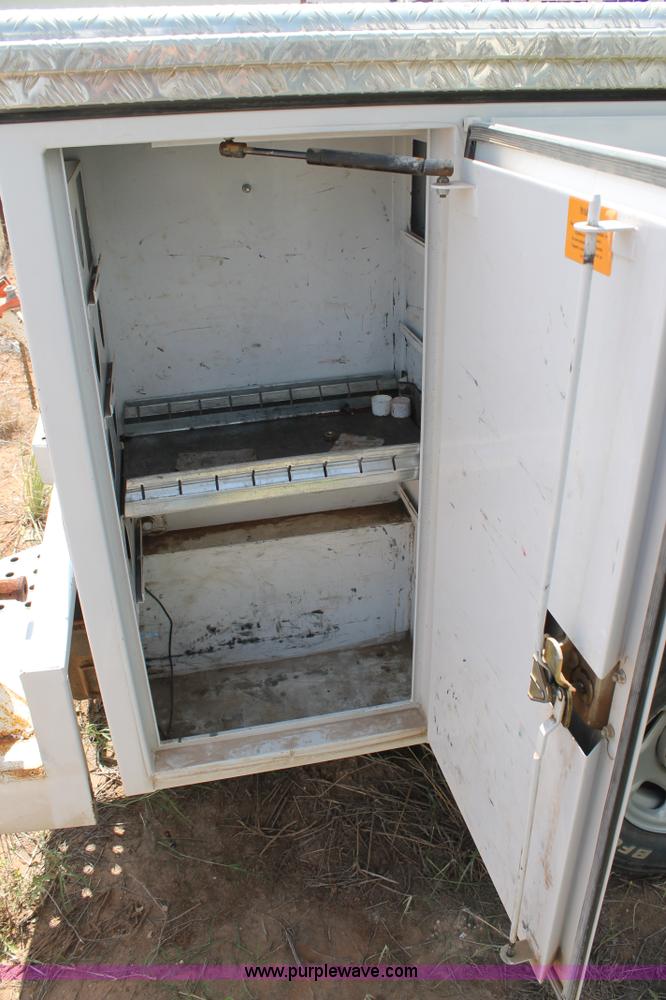 image for item L4298 2011 GMC Sierra 2500HD Ext. Cab utility truck