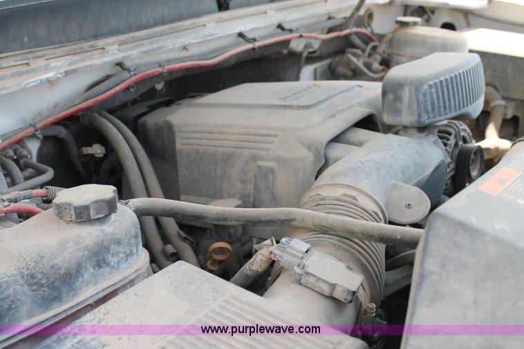 image for item L4298 2011 GMC Sierra 2500HD Ext. Cab utility truck